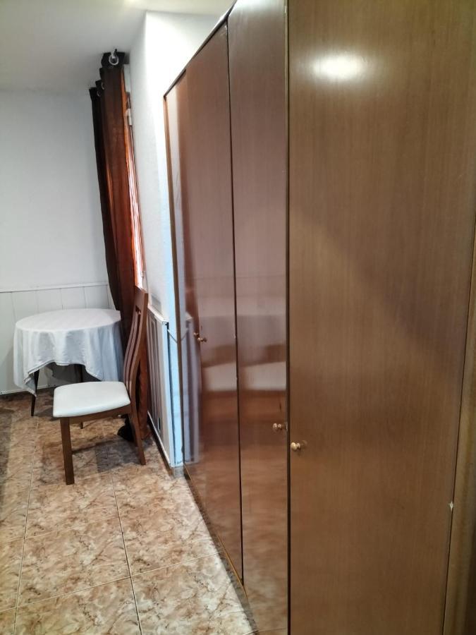 Habitacion Tranquila Y Familiar Madrid Eksteriør billede